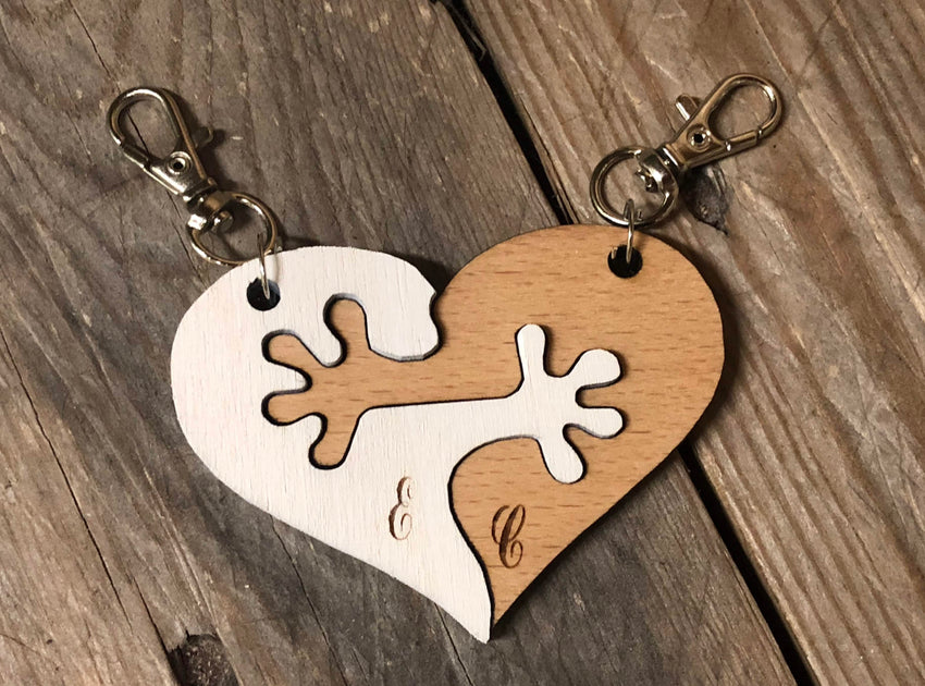 Chiave in legno incisa con laser personalizzabile e cuoricino con parolina H15cm 3023 - Officina Creativa Chiave in legno incisa con laser personalizzabile e cuoricino con parolina H15cm 3023 - Officina Creativa