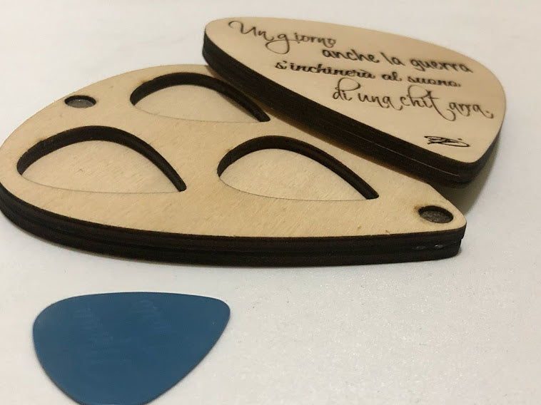 Collana Con Plettro Per Chitarra Inciso Personalizzato In Argento Sterling - Gioielli Personalizzati Per Amanti Della Musica - Regalo Unico Per Musicisti - Italia