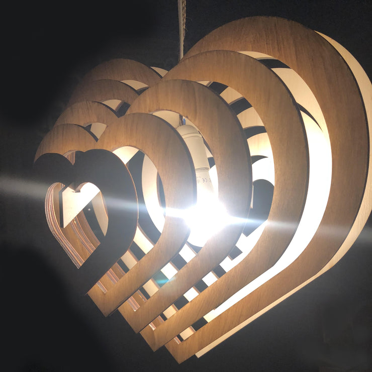 Lampadari in legno , Inciso, modelli per i gusti più esigenti